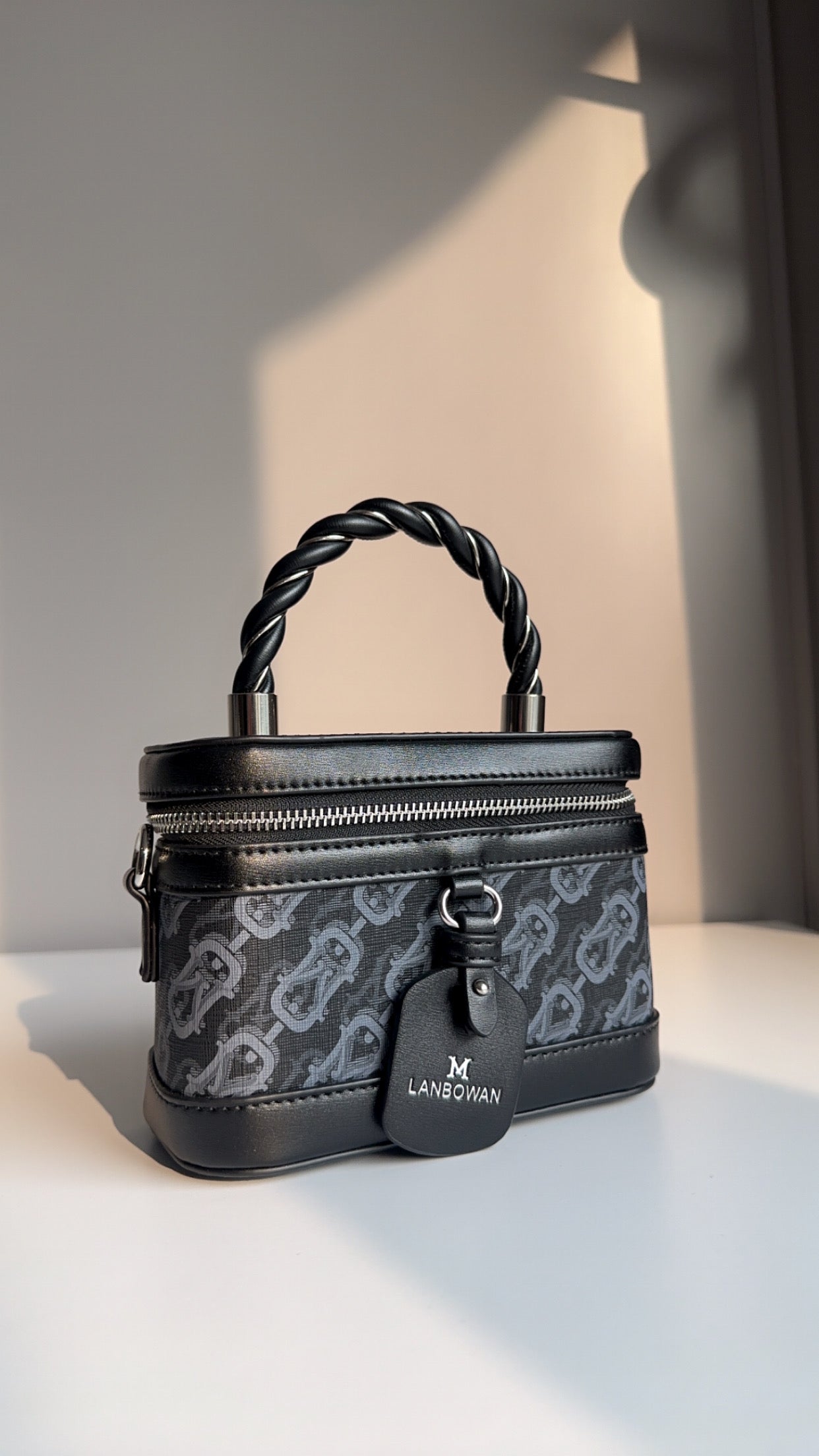 Britteny box sling