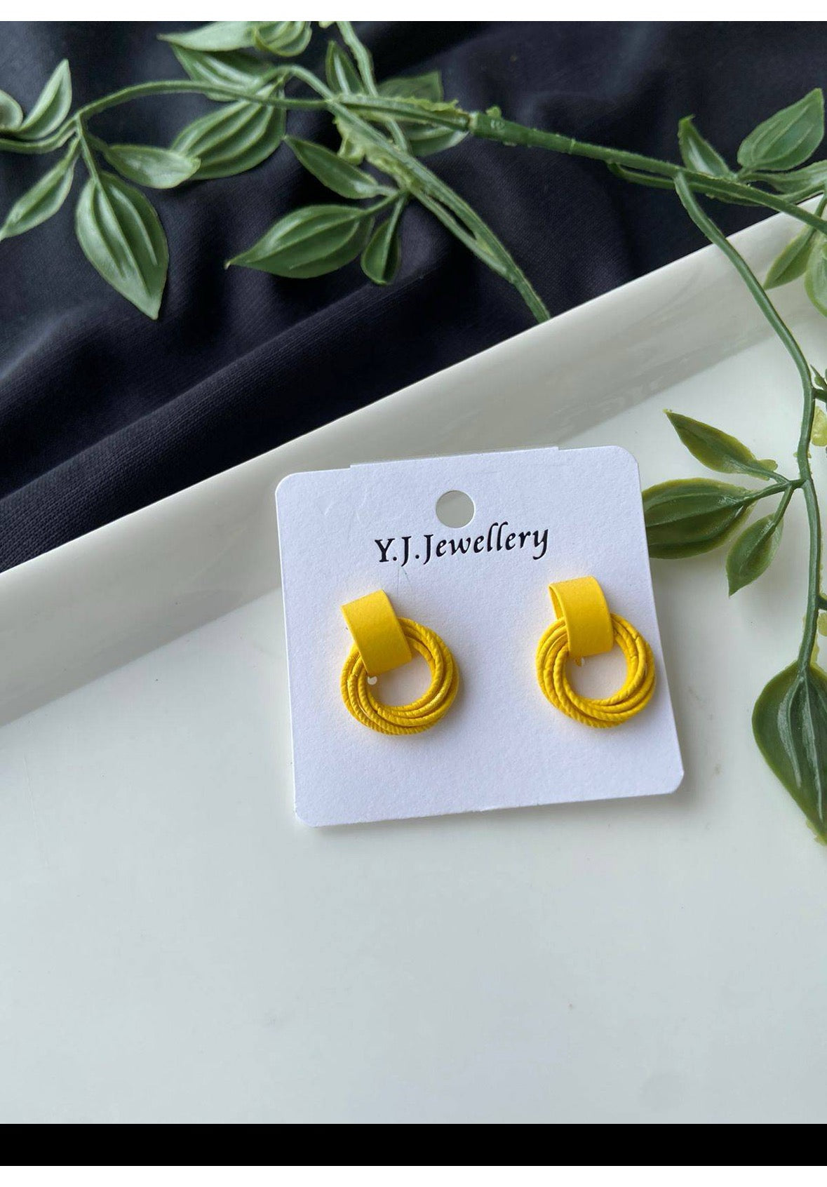 Oliver earrings