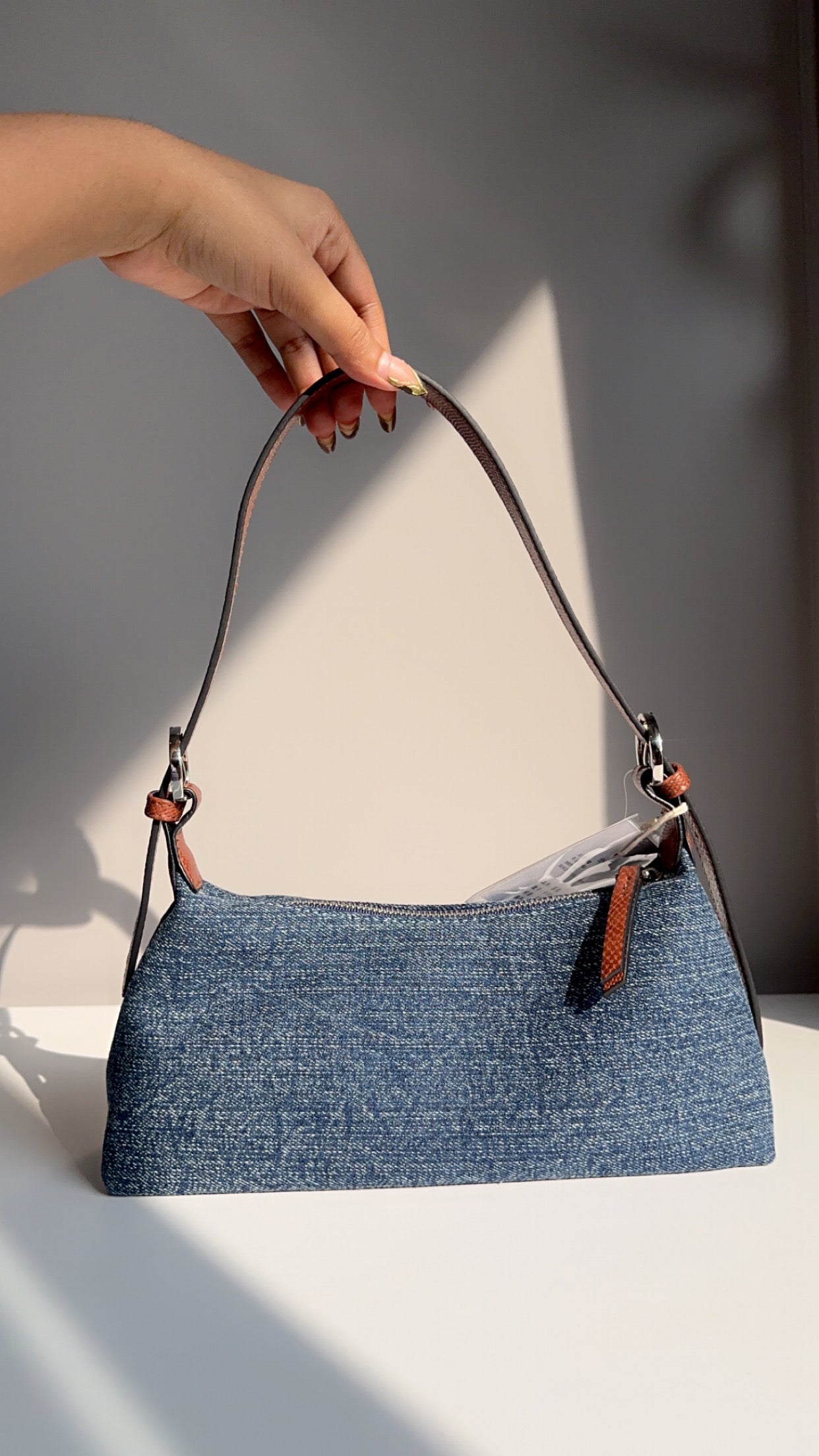 Denim baguette
