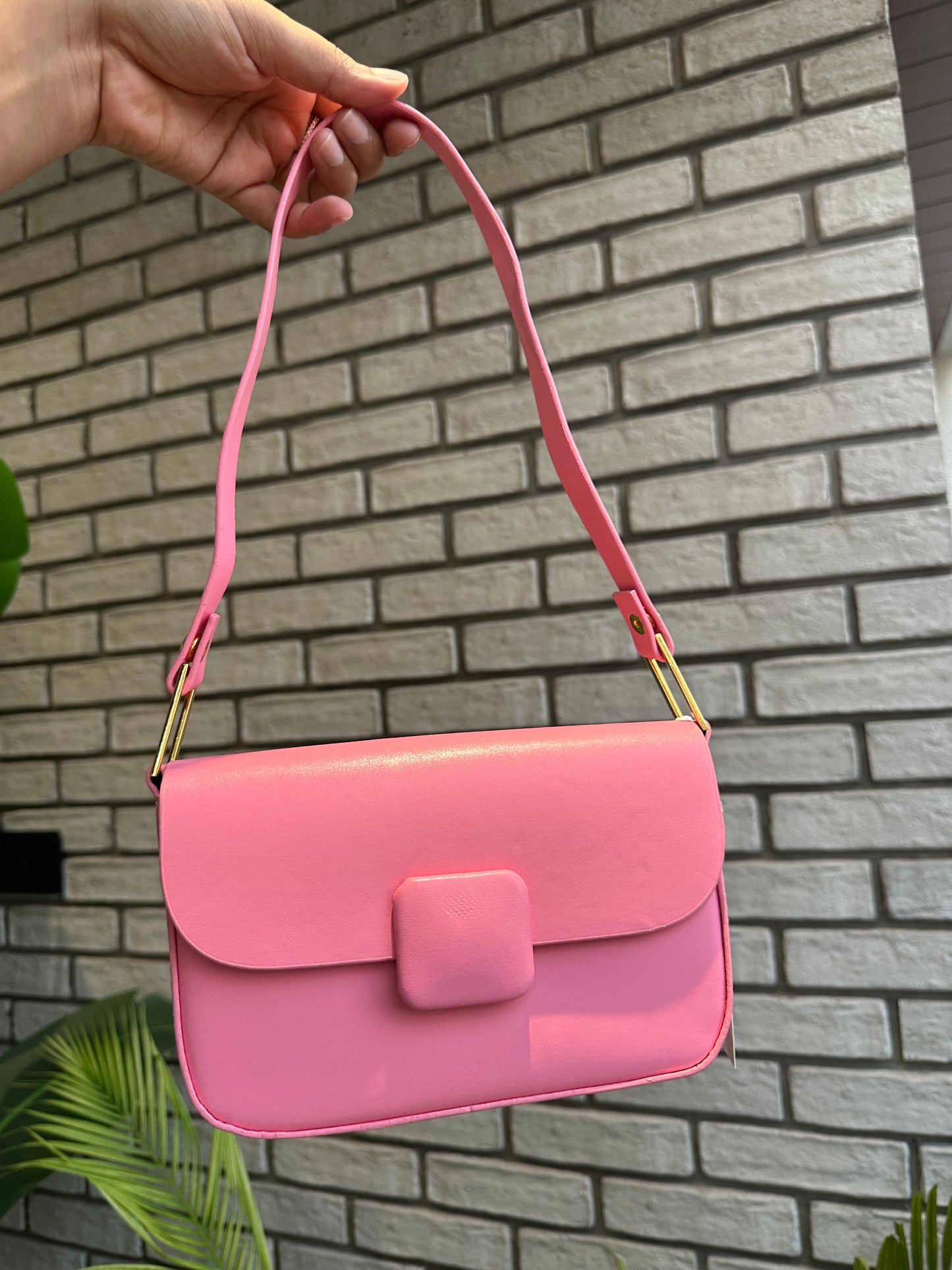Larrisaa bags