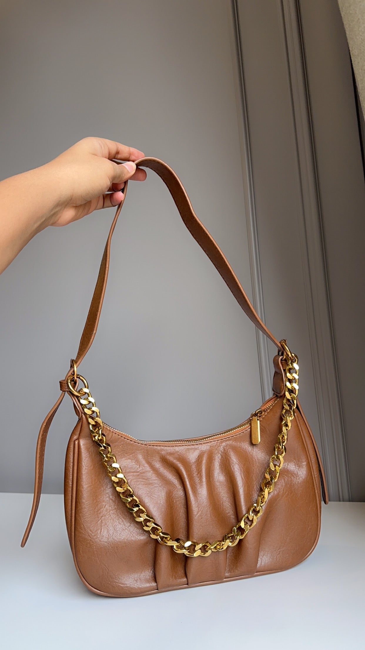 Stole my heart shoulder bags