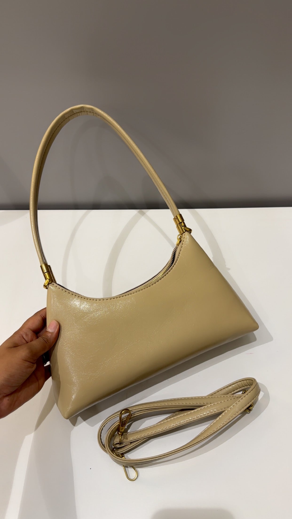 Classic shoulder bag