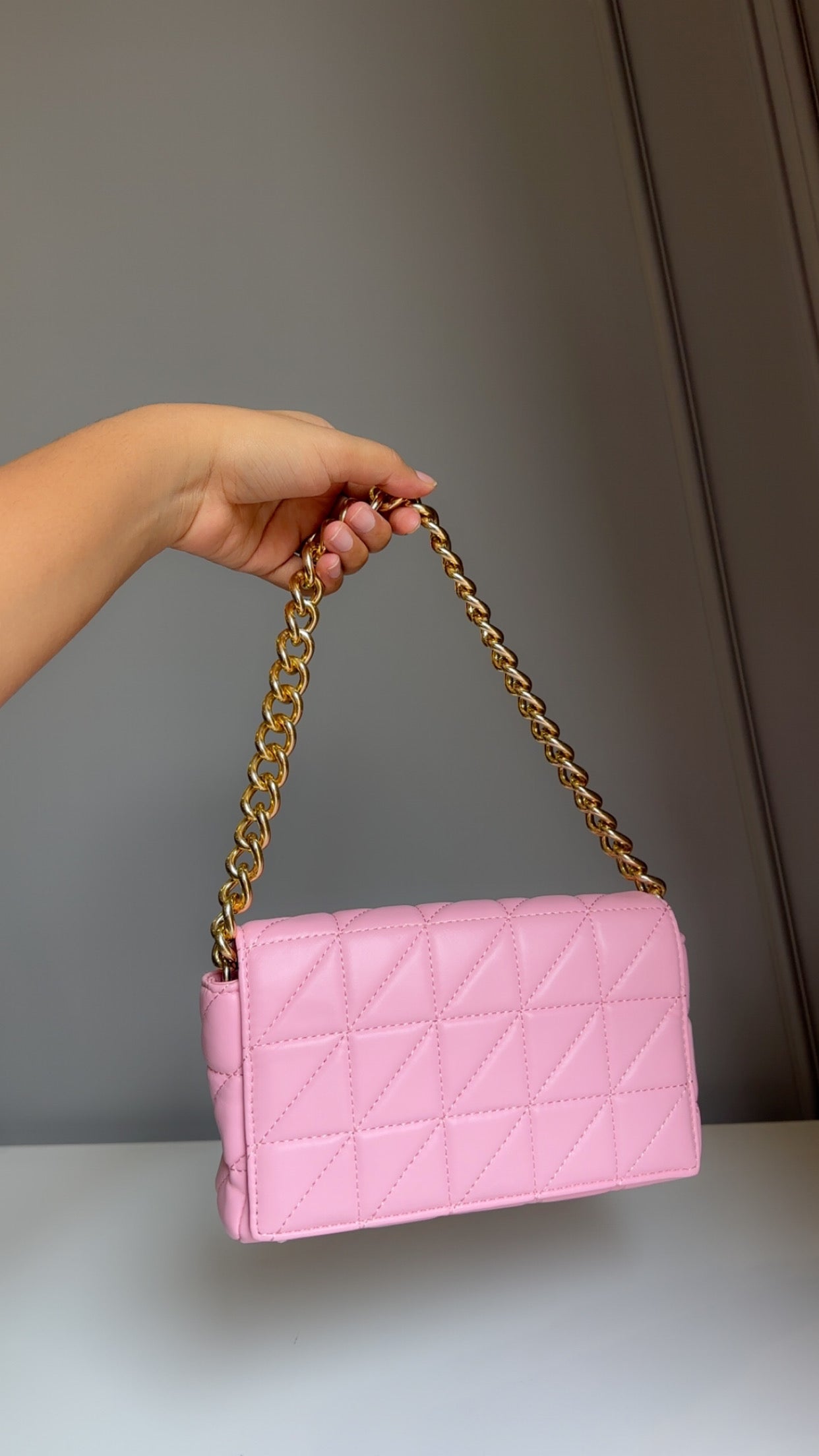 Zara shoulder slings