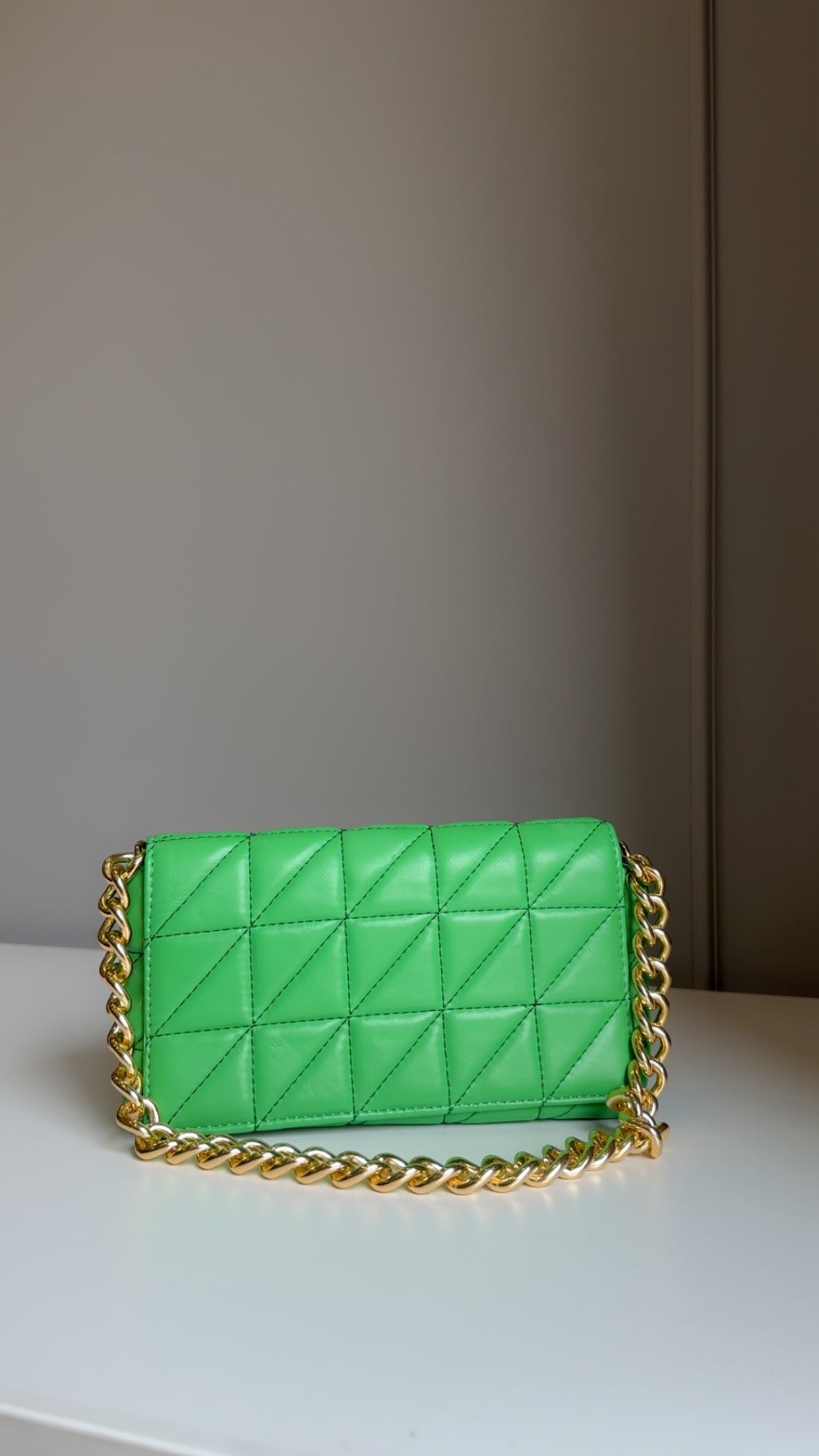 Zara shoulder slings