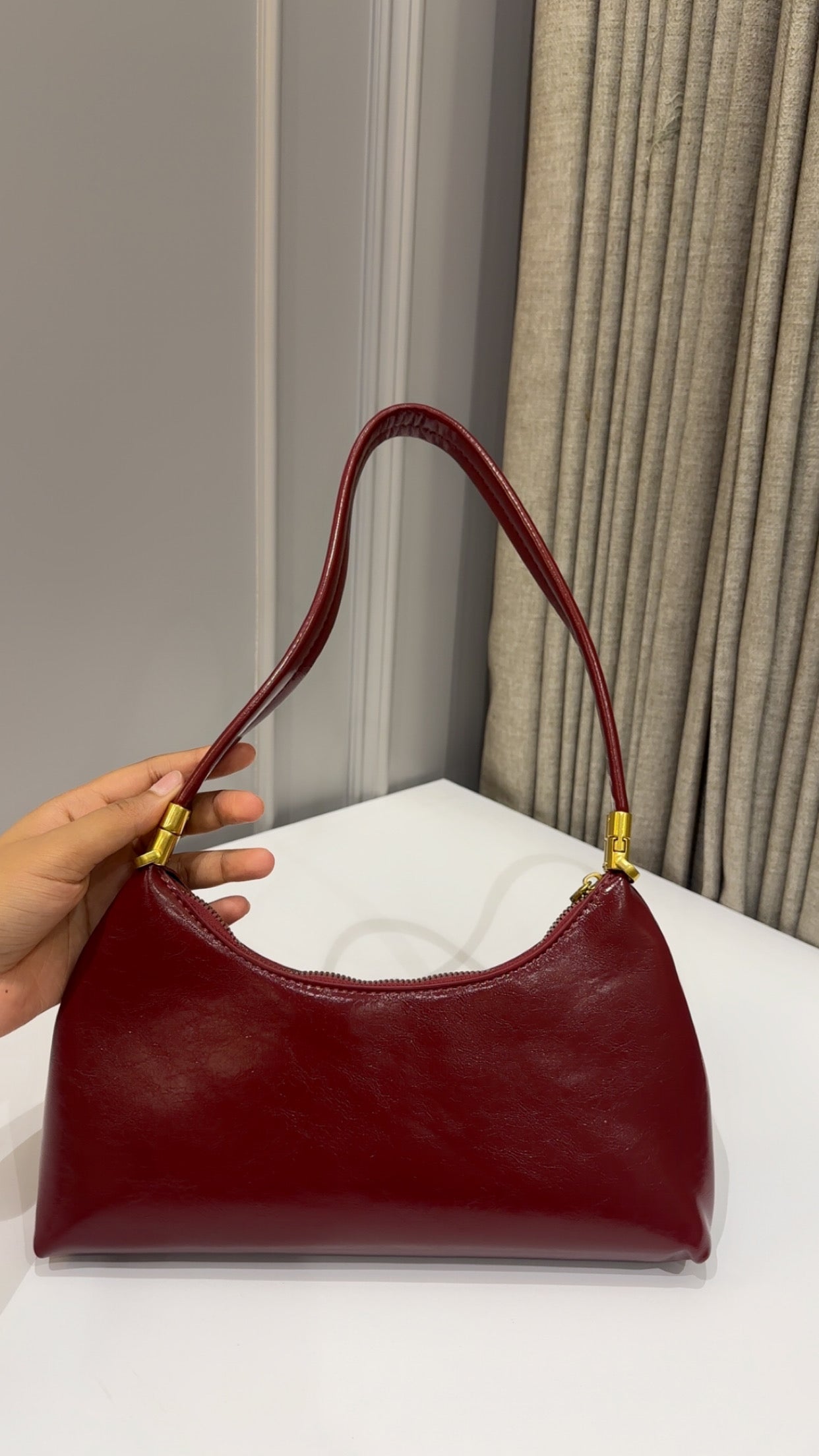 Classic shoulder bag