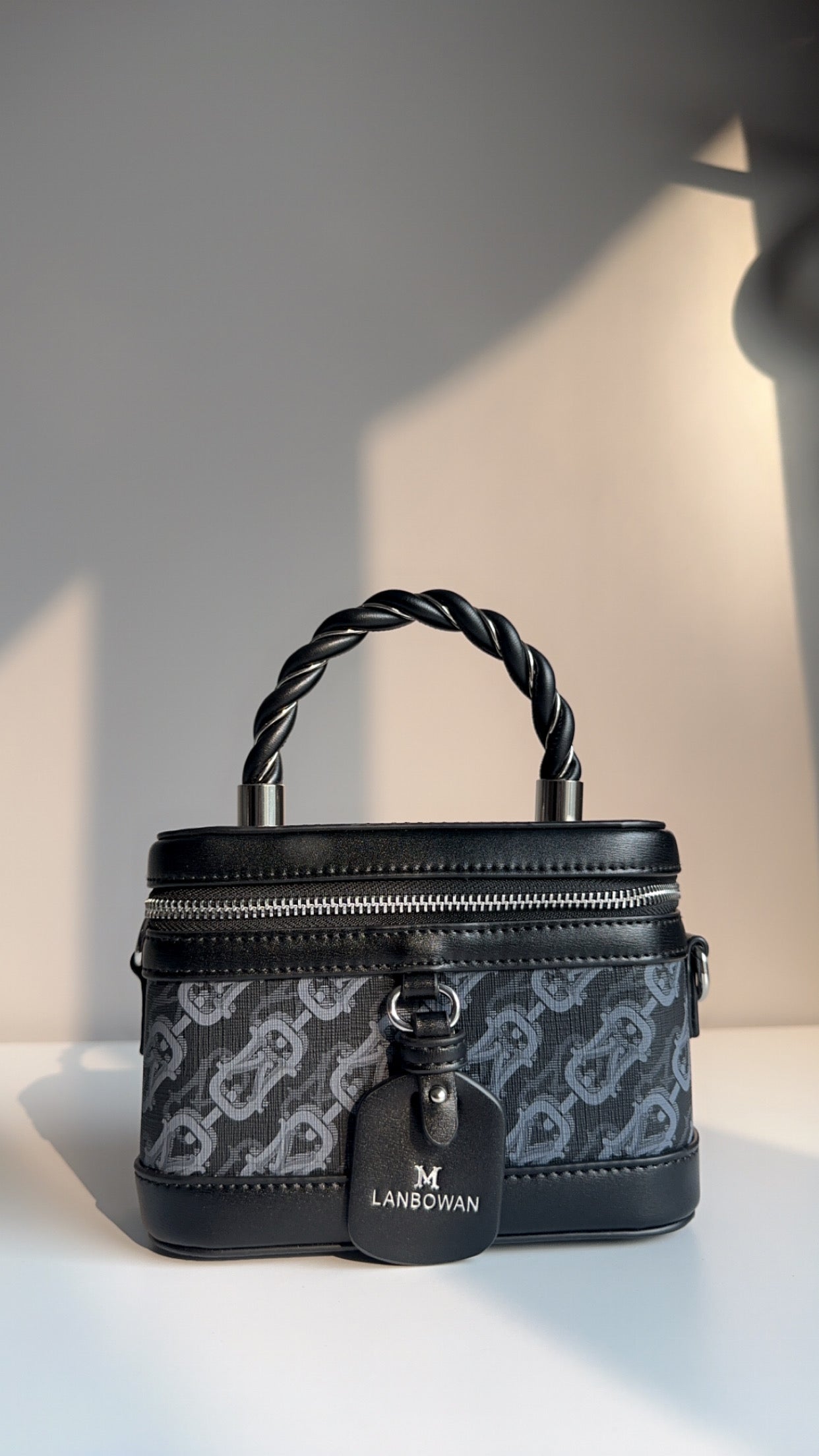 Britteny box sling