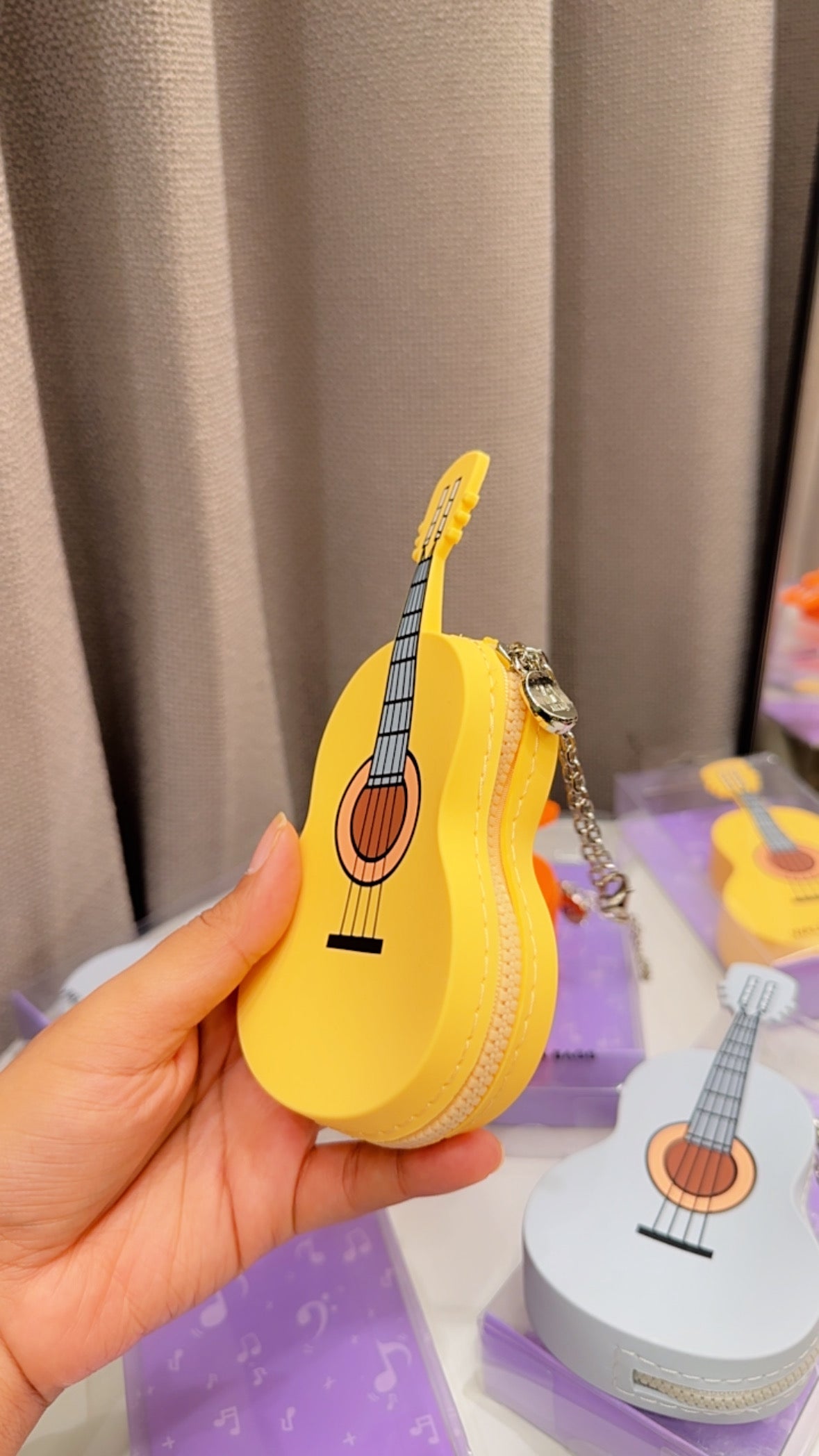 Guitar coin pouches