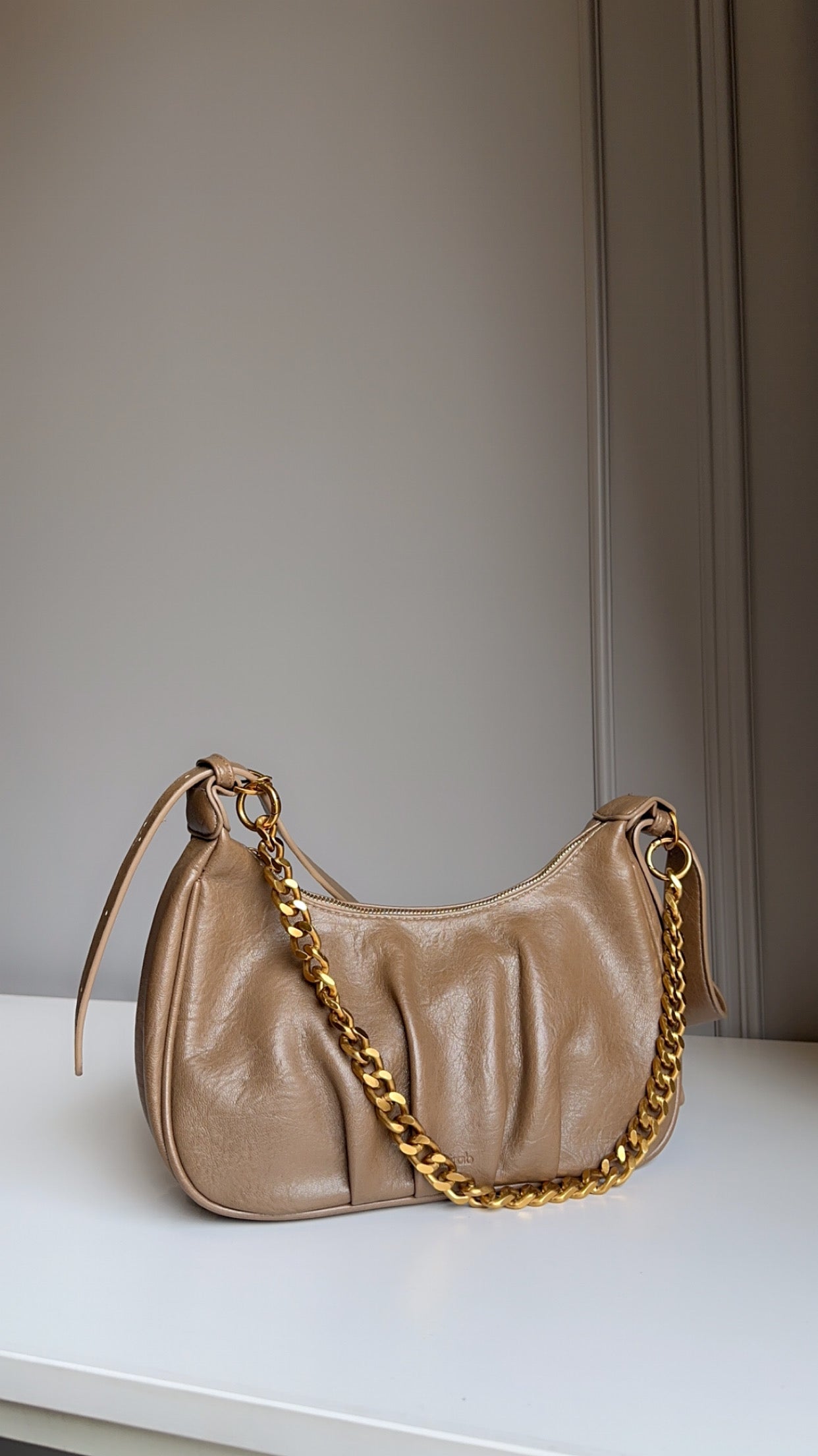 Stole my heart shoulder bags