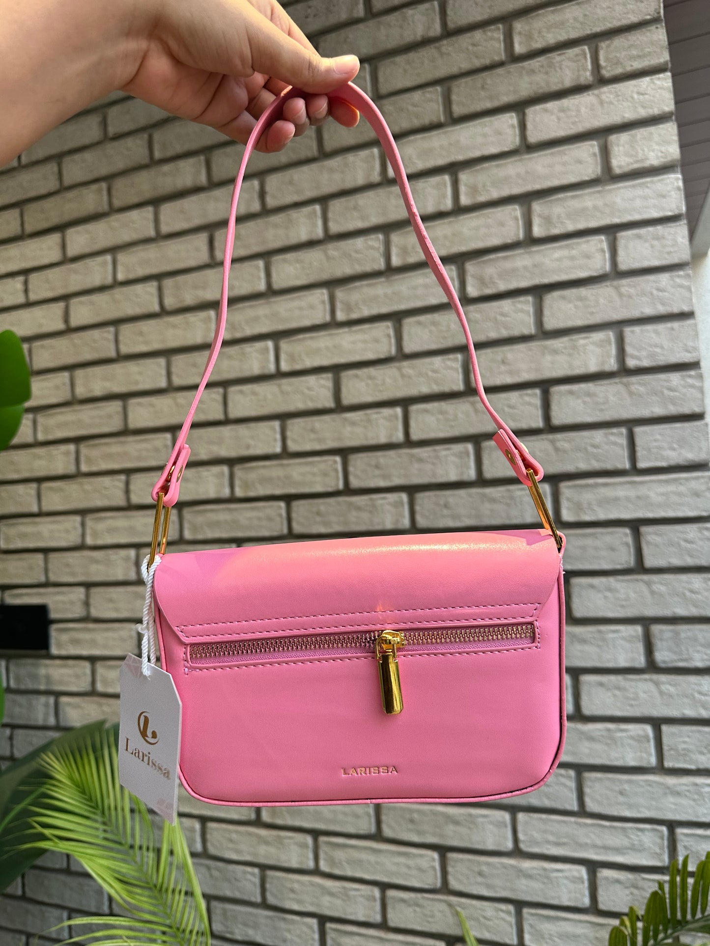 Larrisaa bags