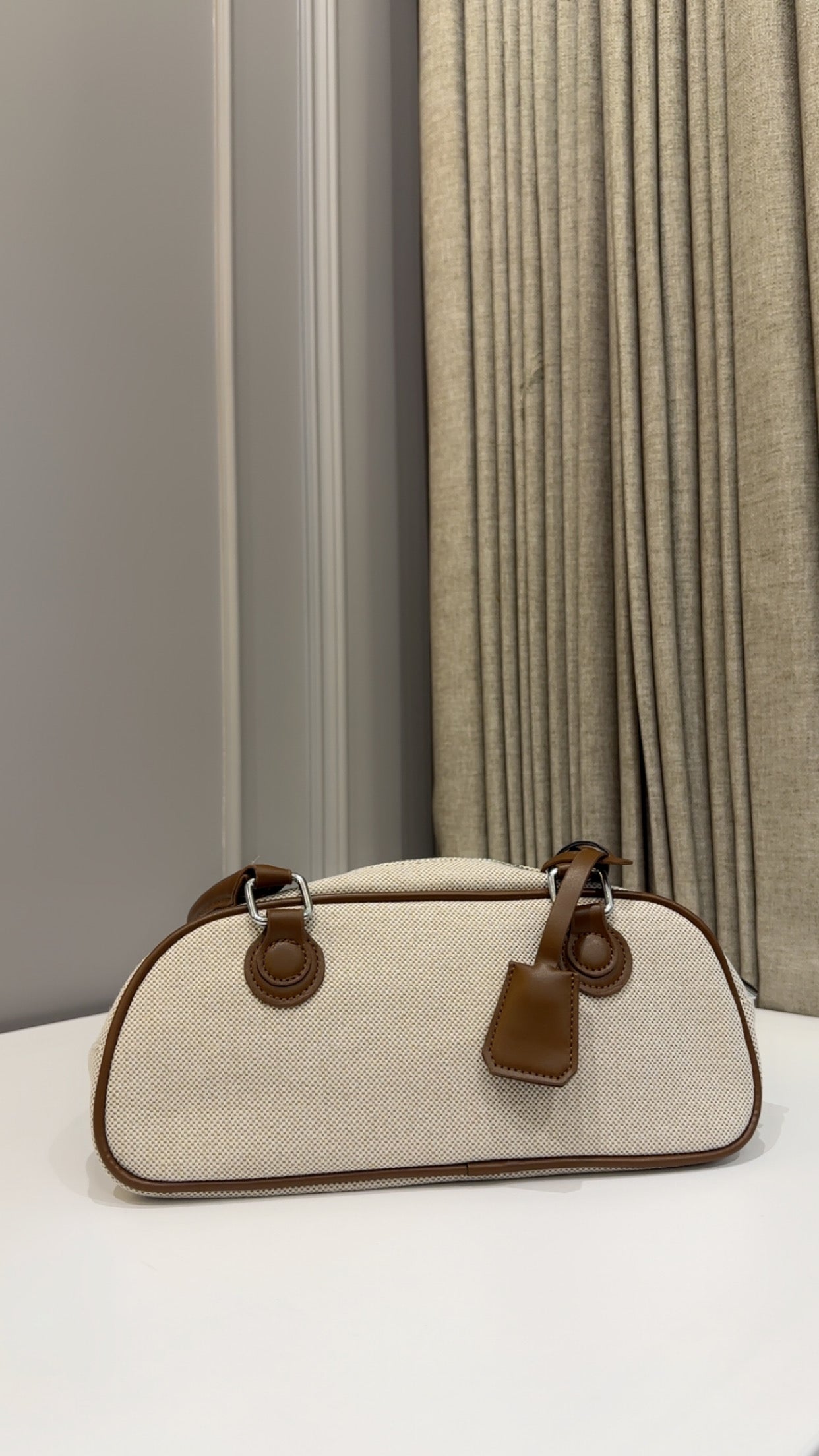British brunch shoulder bags