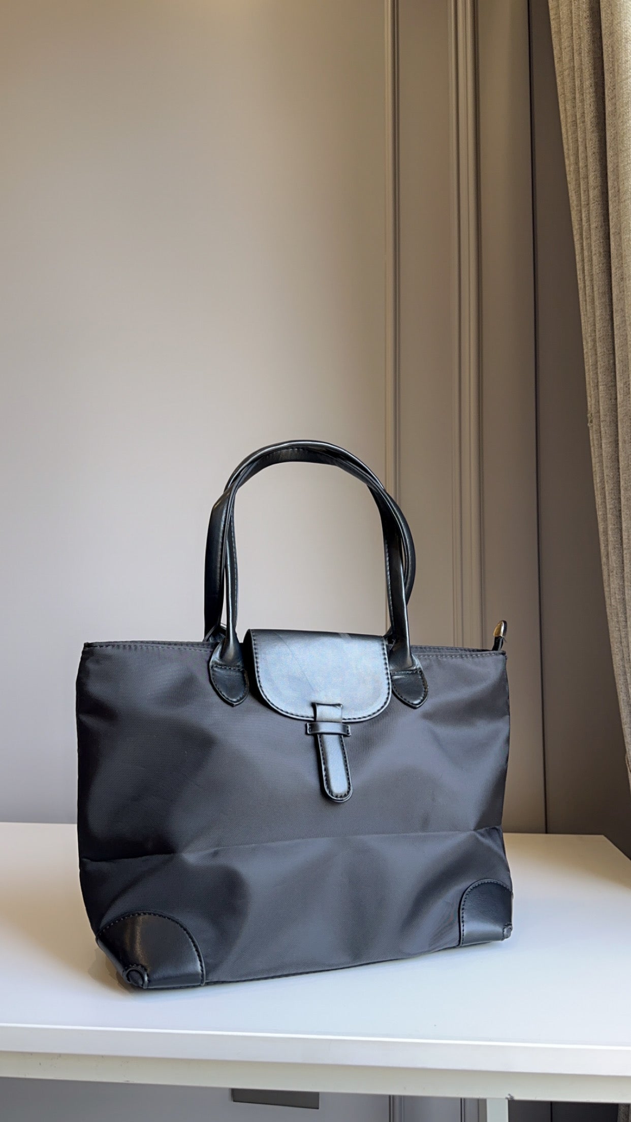 Sophia tote bags