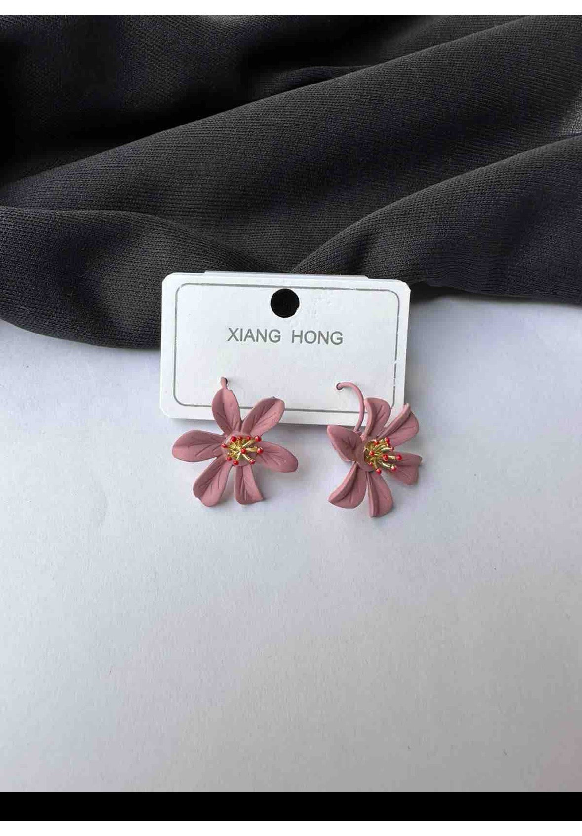 Too pretty earrings