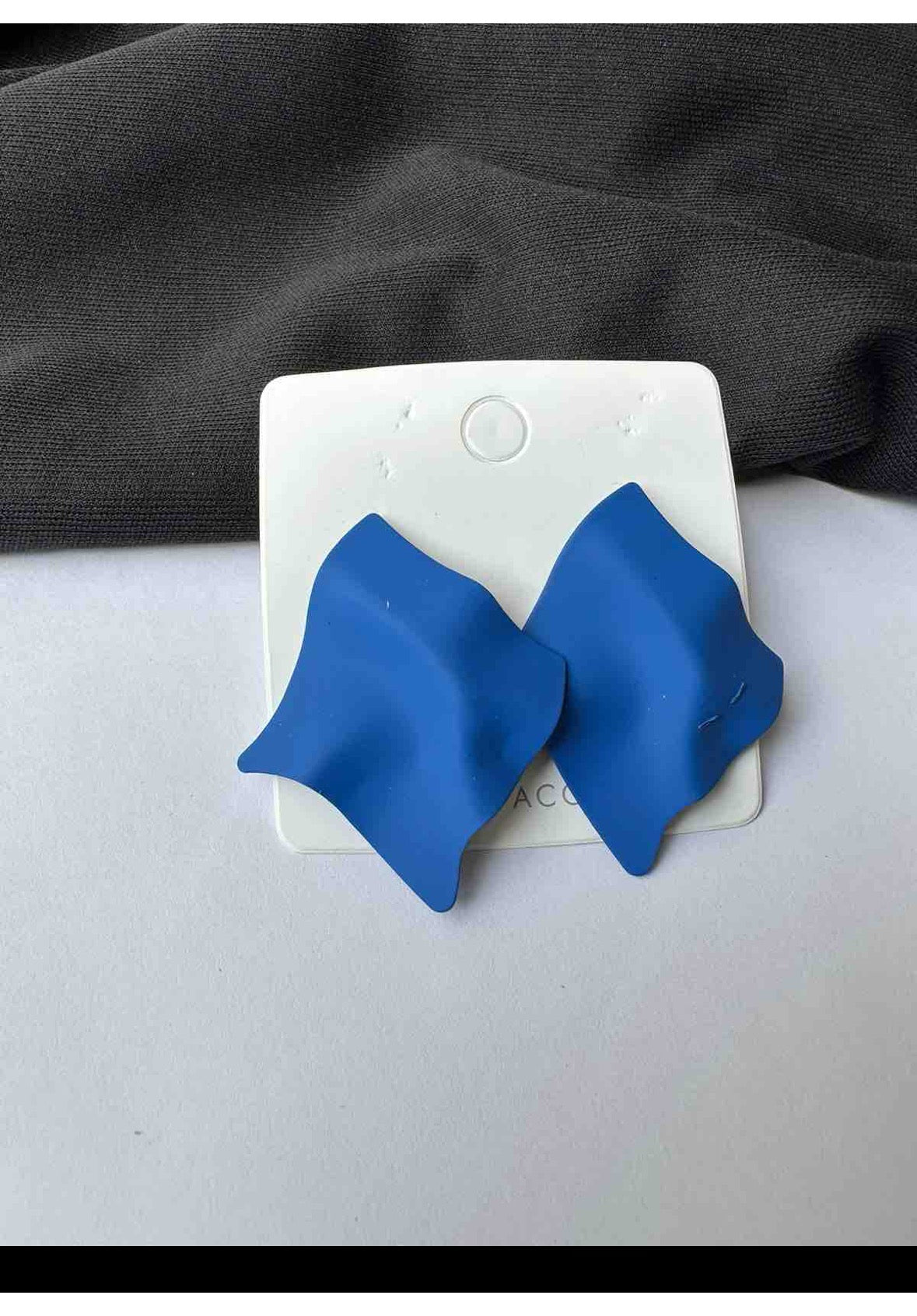 Too pretty earrings