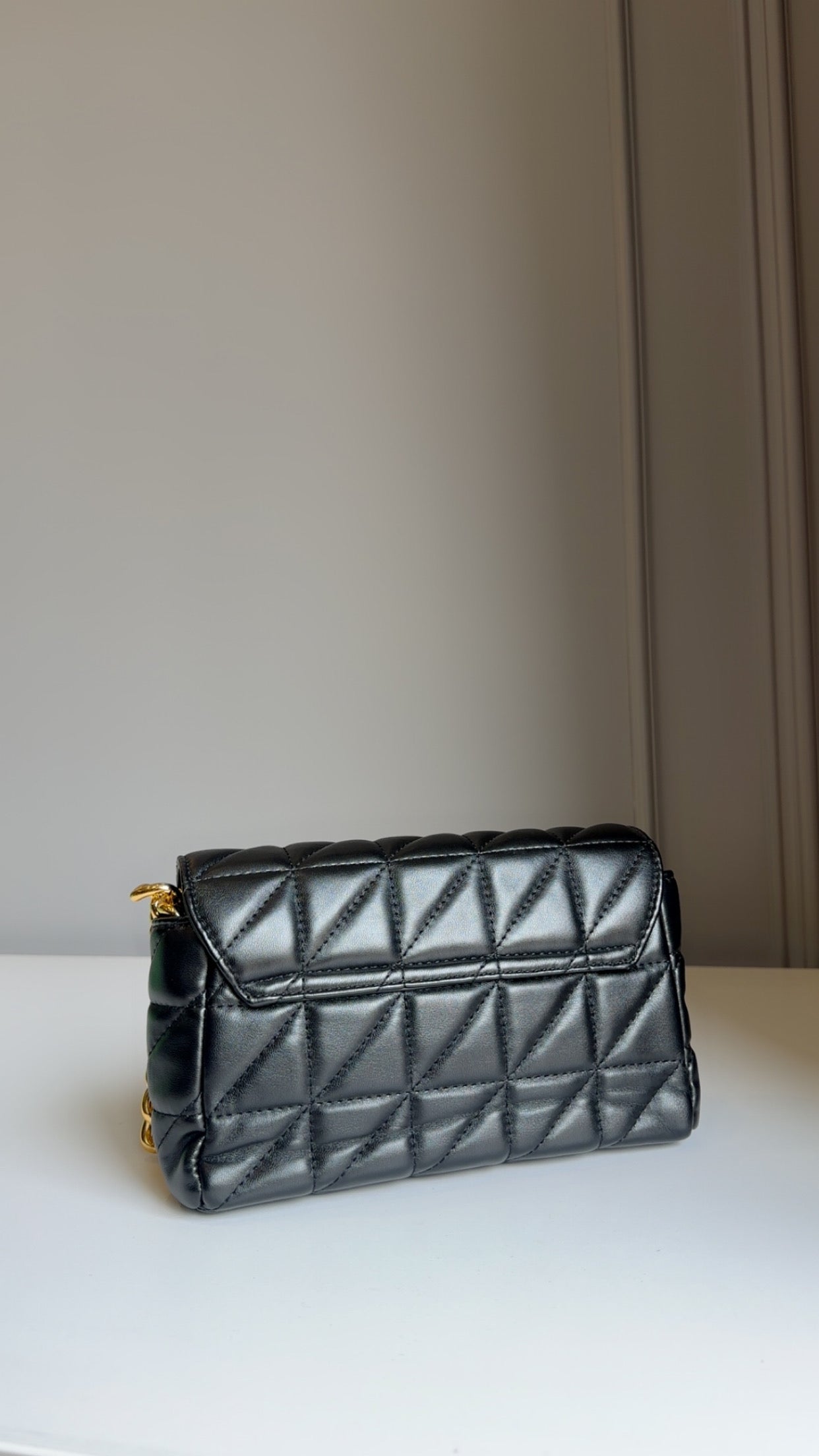 Zara shoulder slings