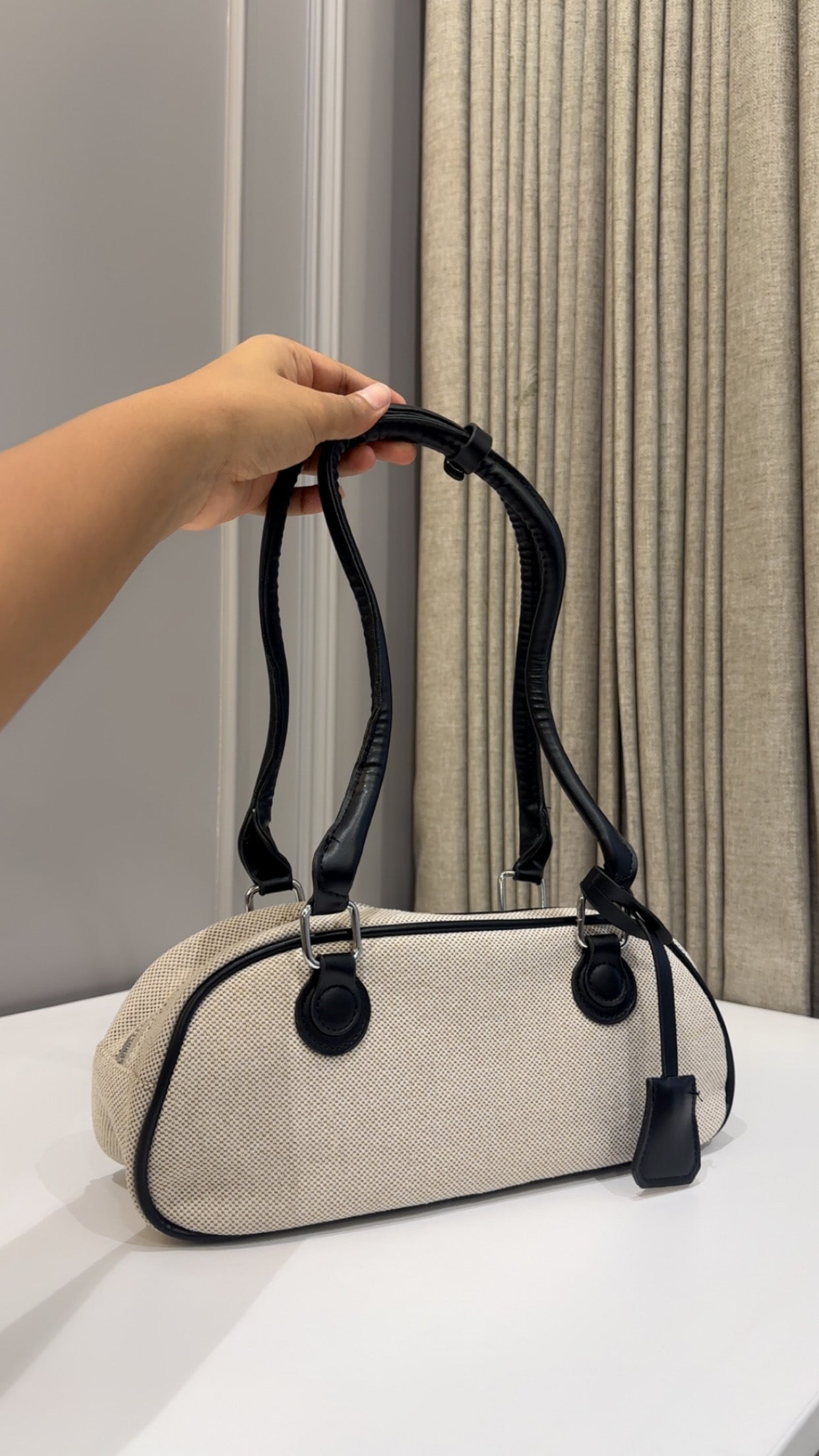 British brunch shoulder bags