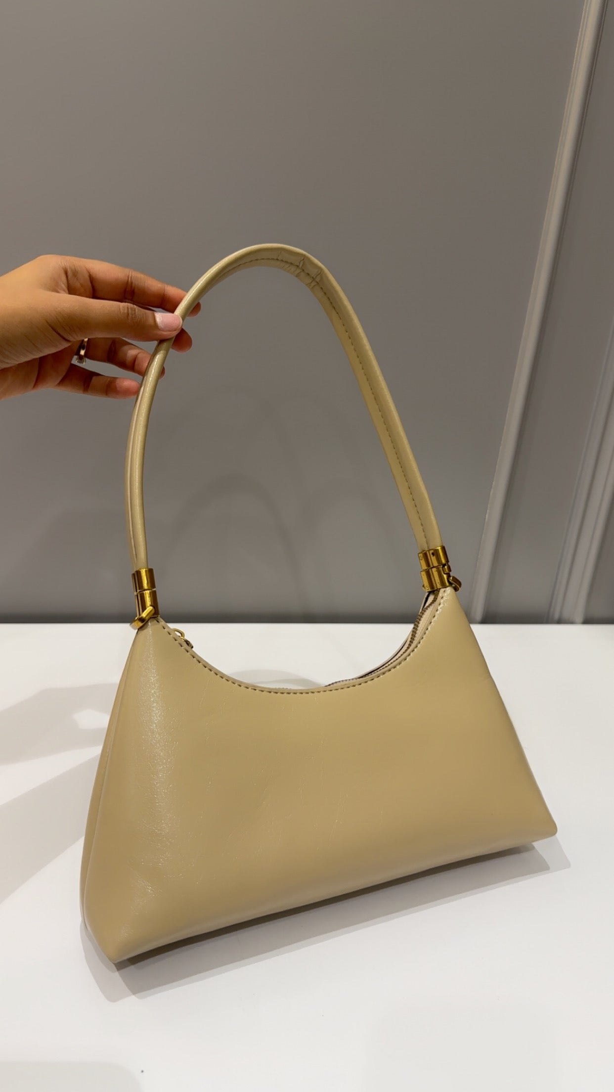 Classic shoulder bag