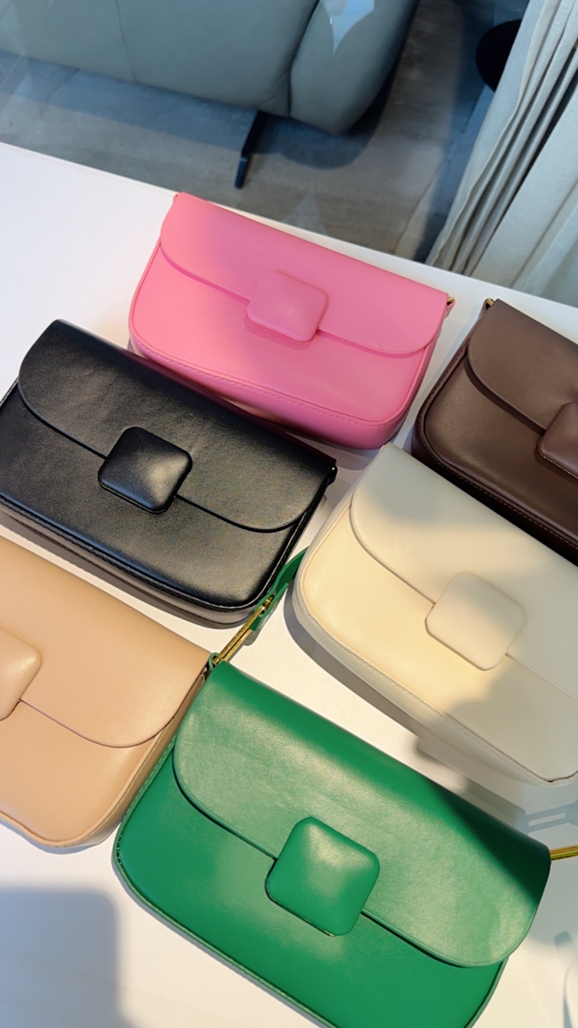 Larrisaa bags