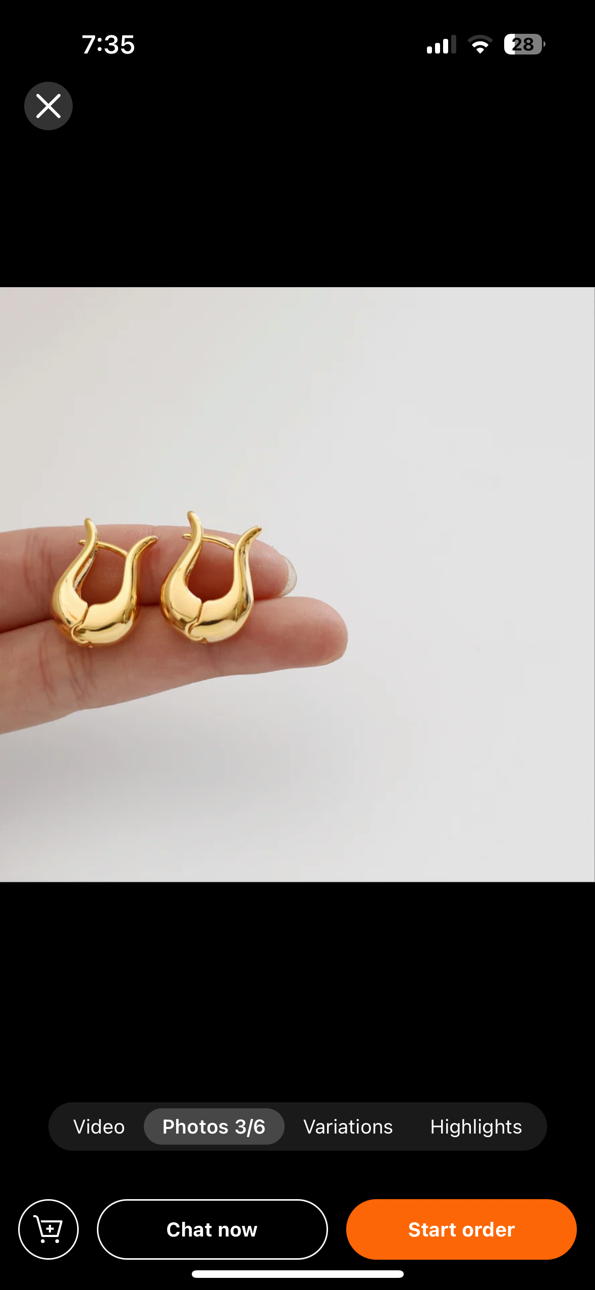 Earrings pair