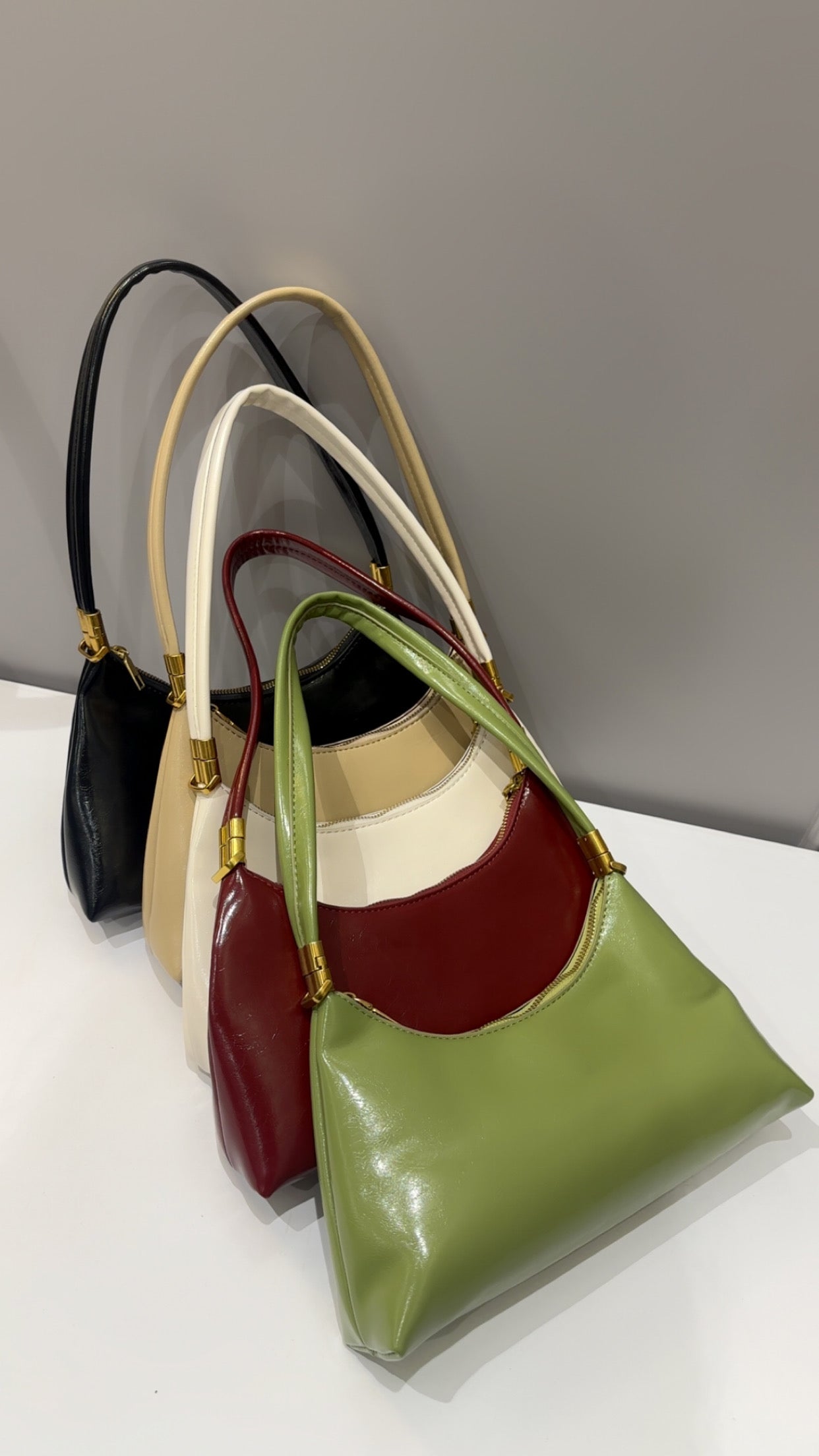 Classic shoulder bag