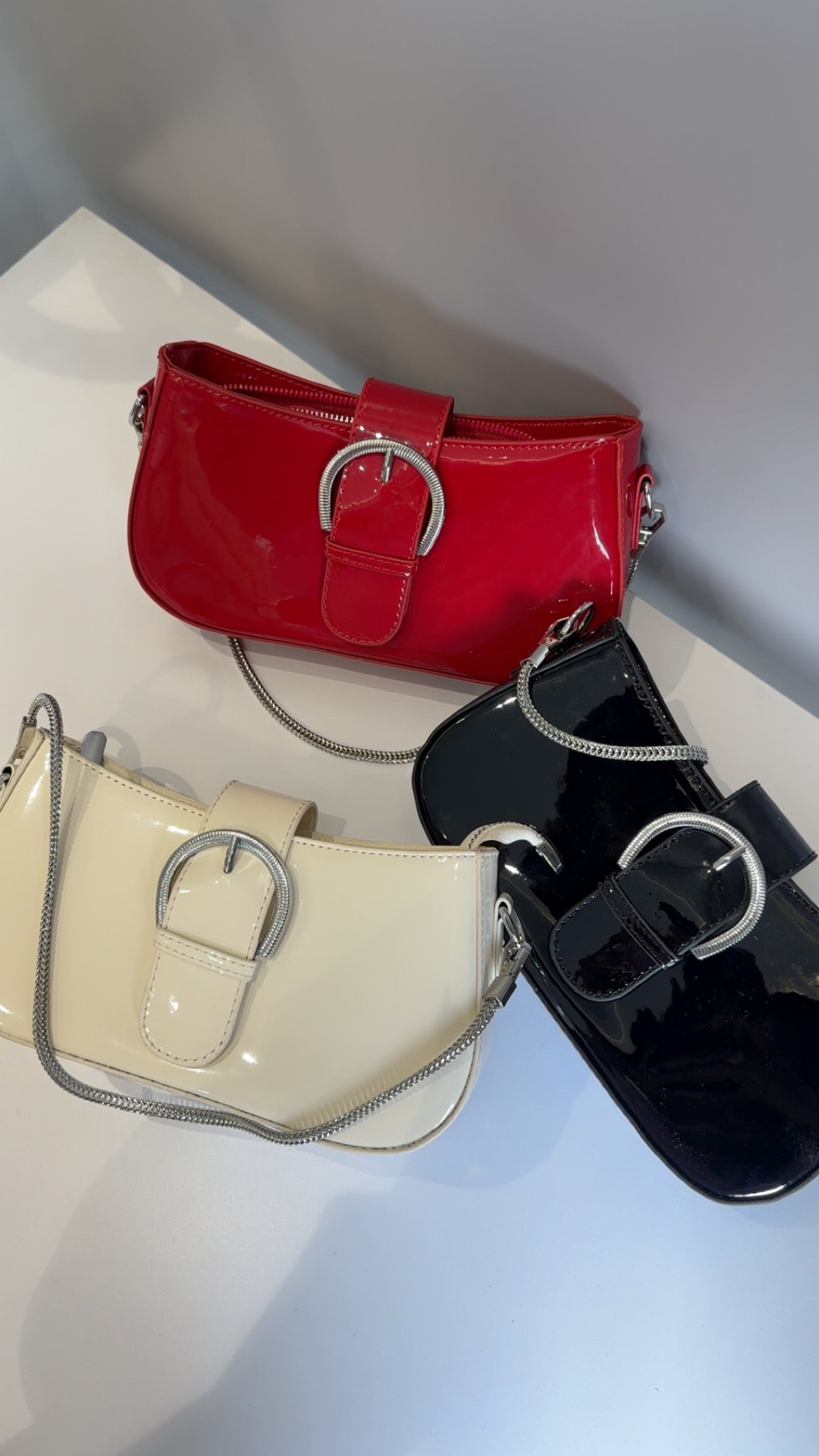 IT girl shoulder bag