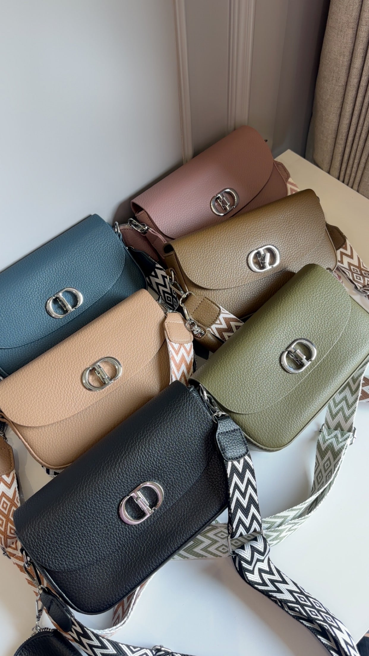 Chloe broad belt sling