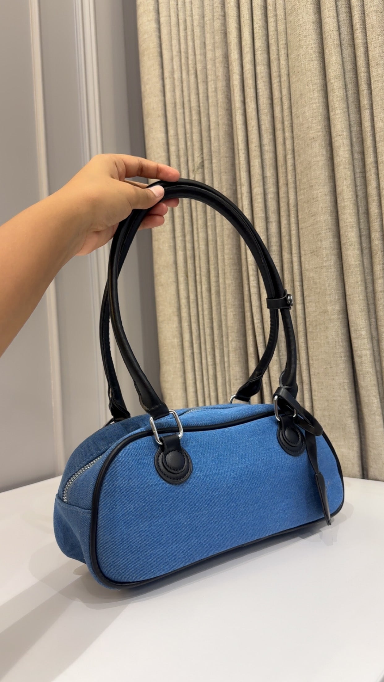 British brunch shoulder bags