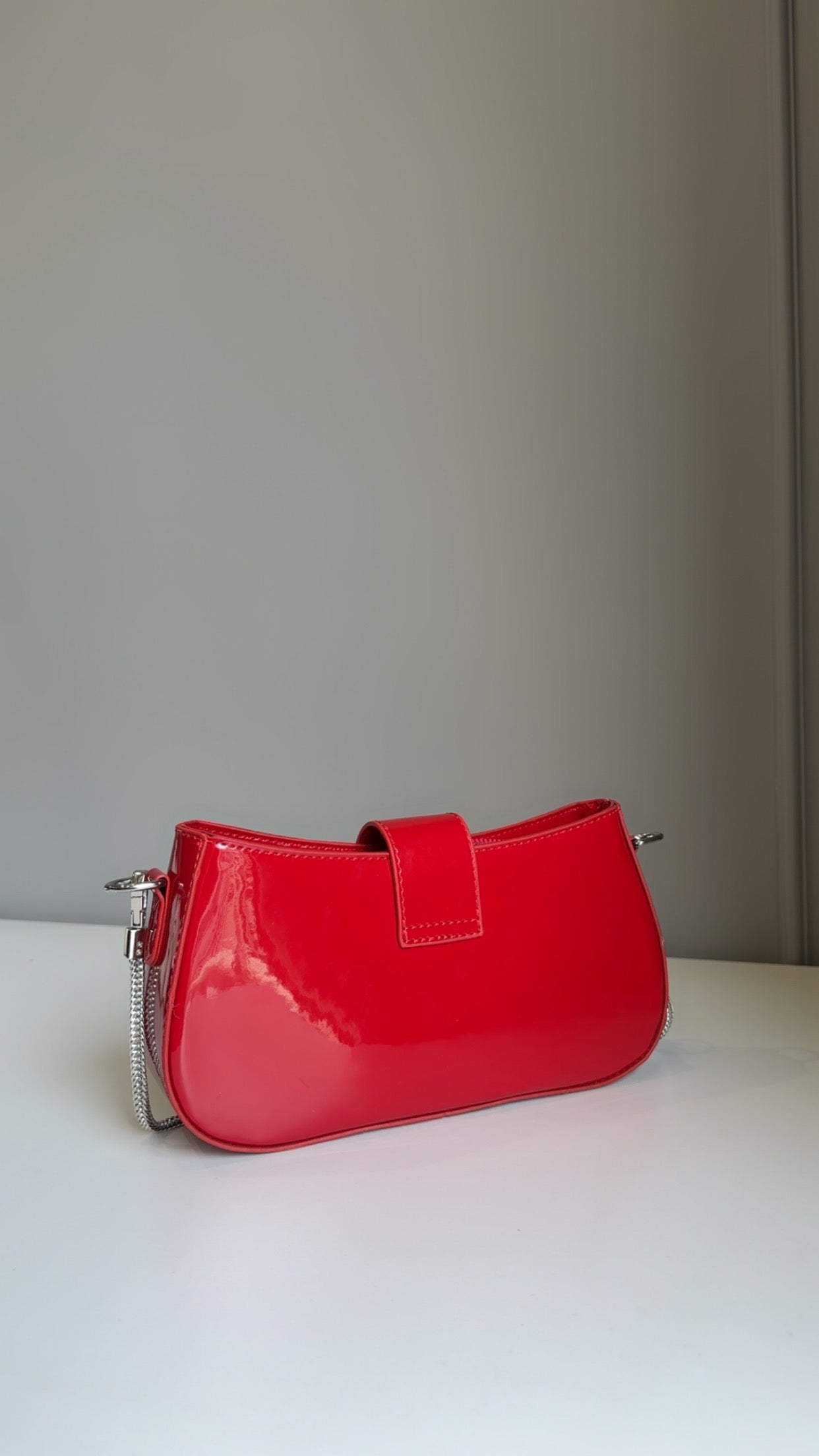 IT girl shoulder bag