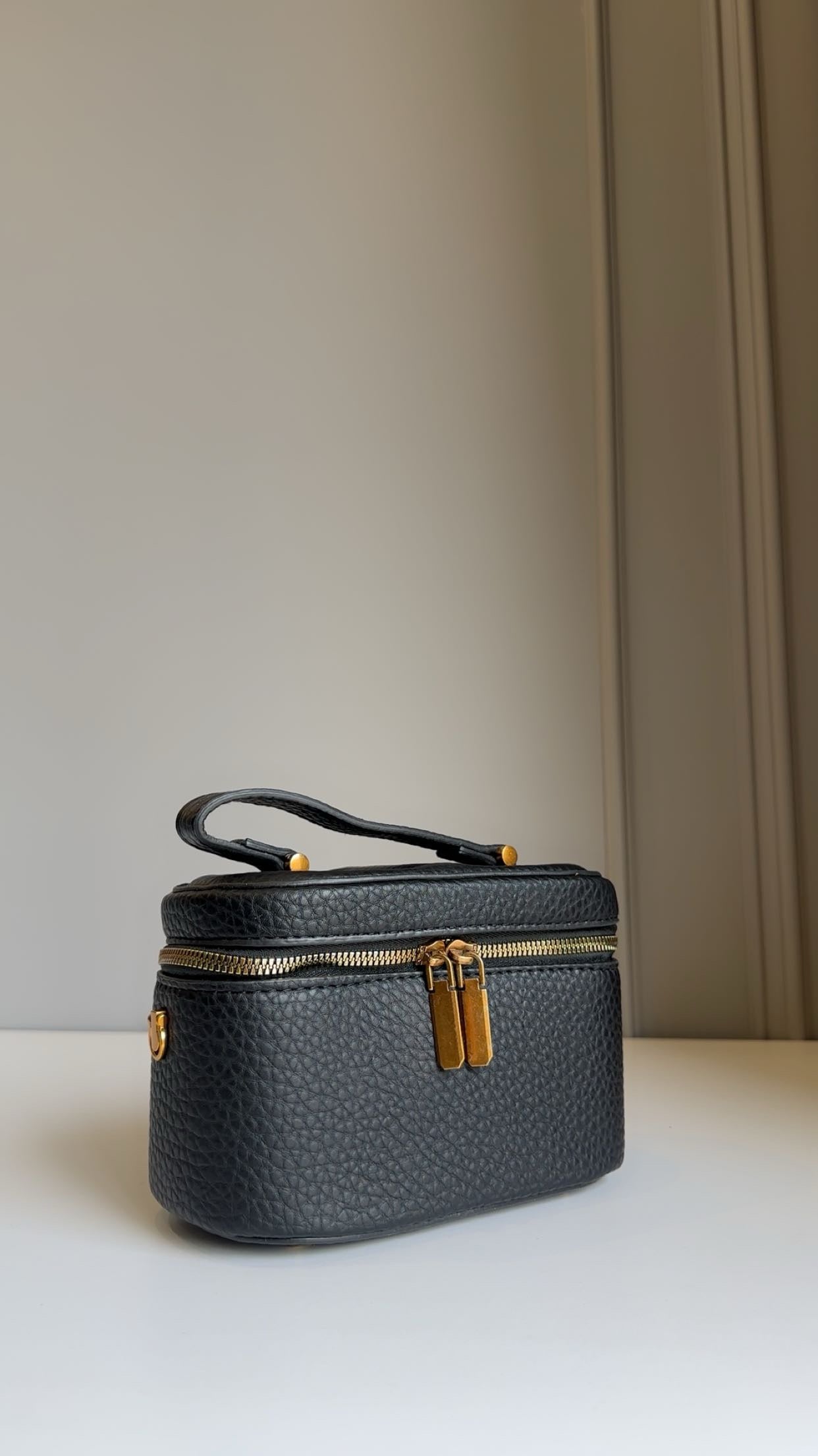 Kelly box slings