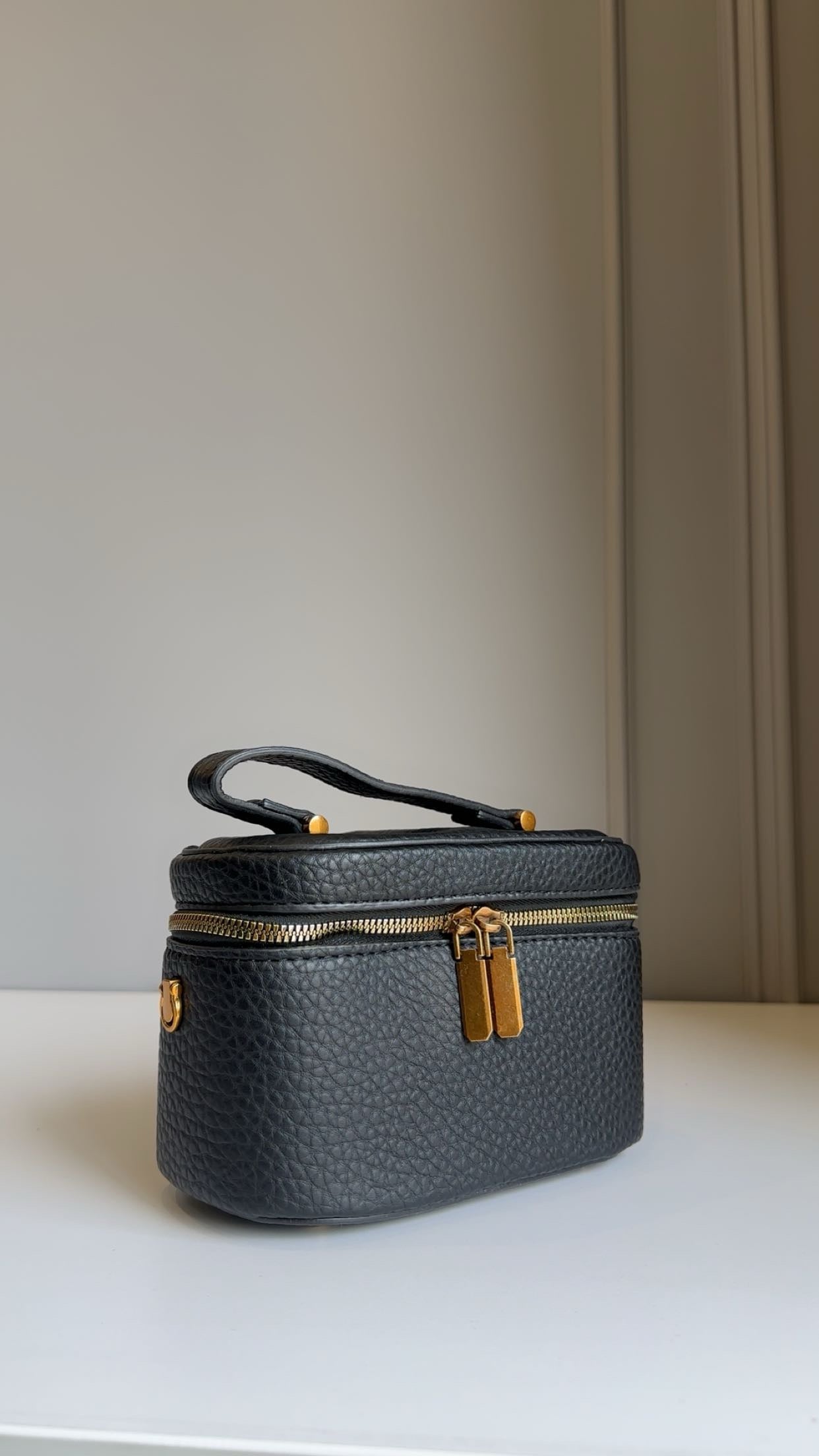 Kelly box slings
