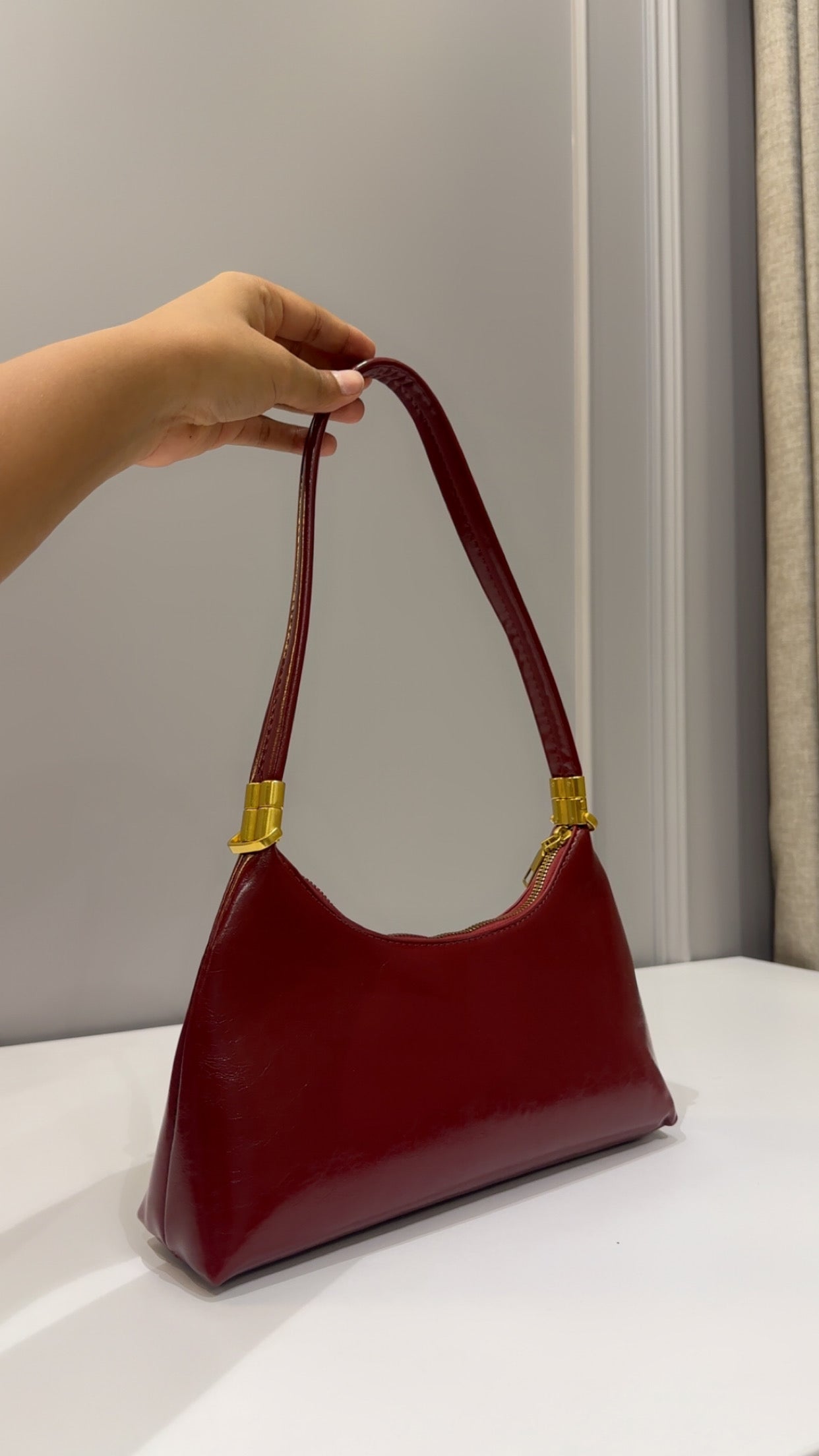 Classic shoulder bag