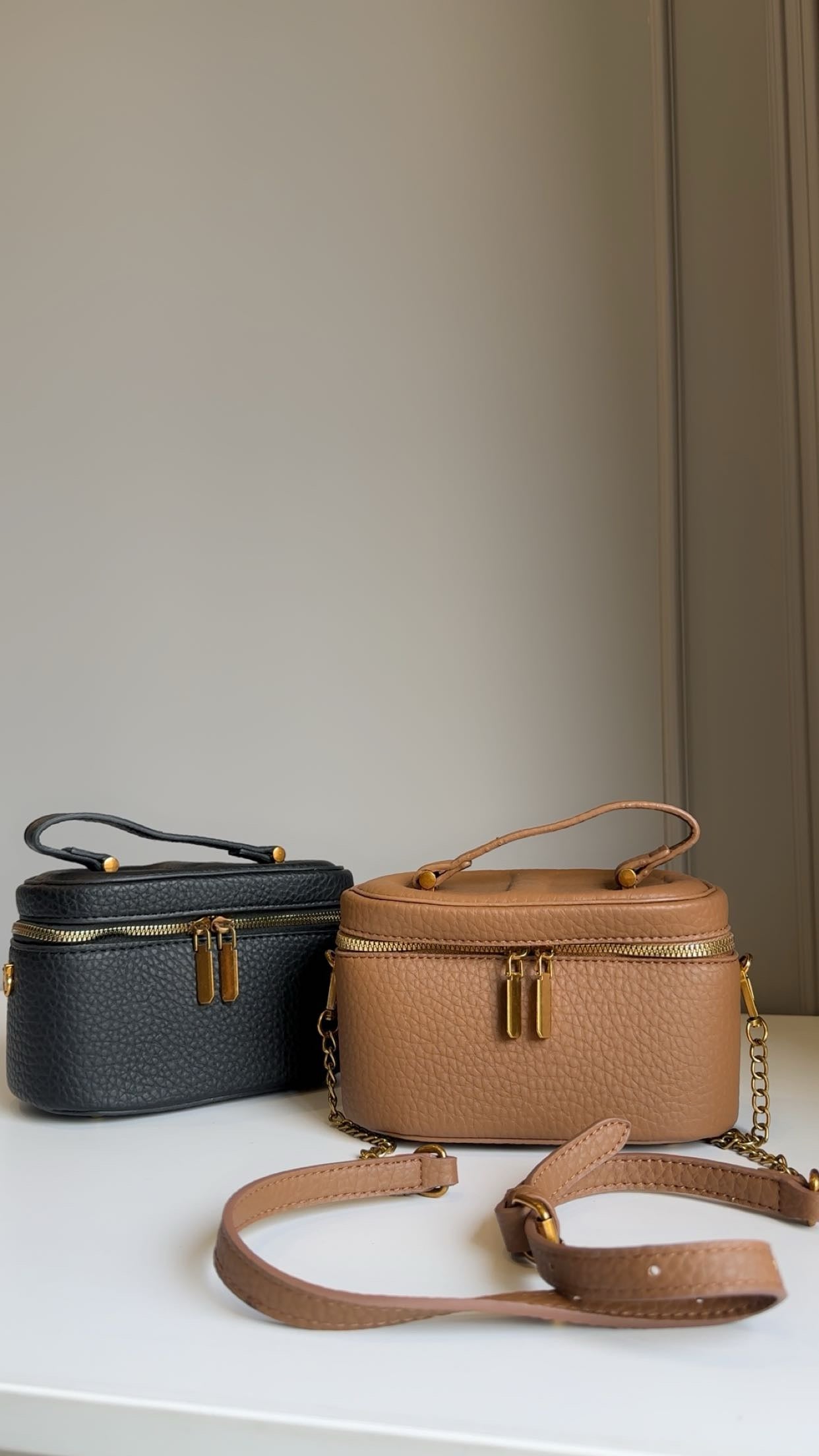 Kelly box slings