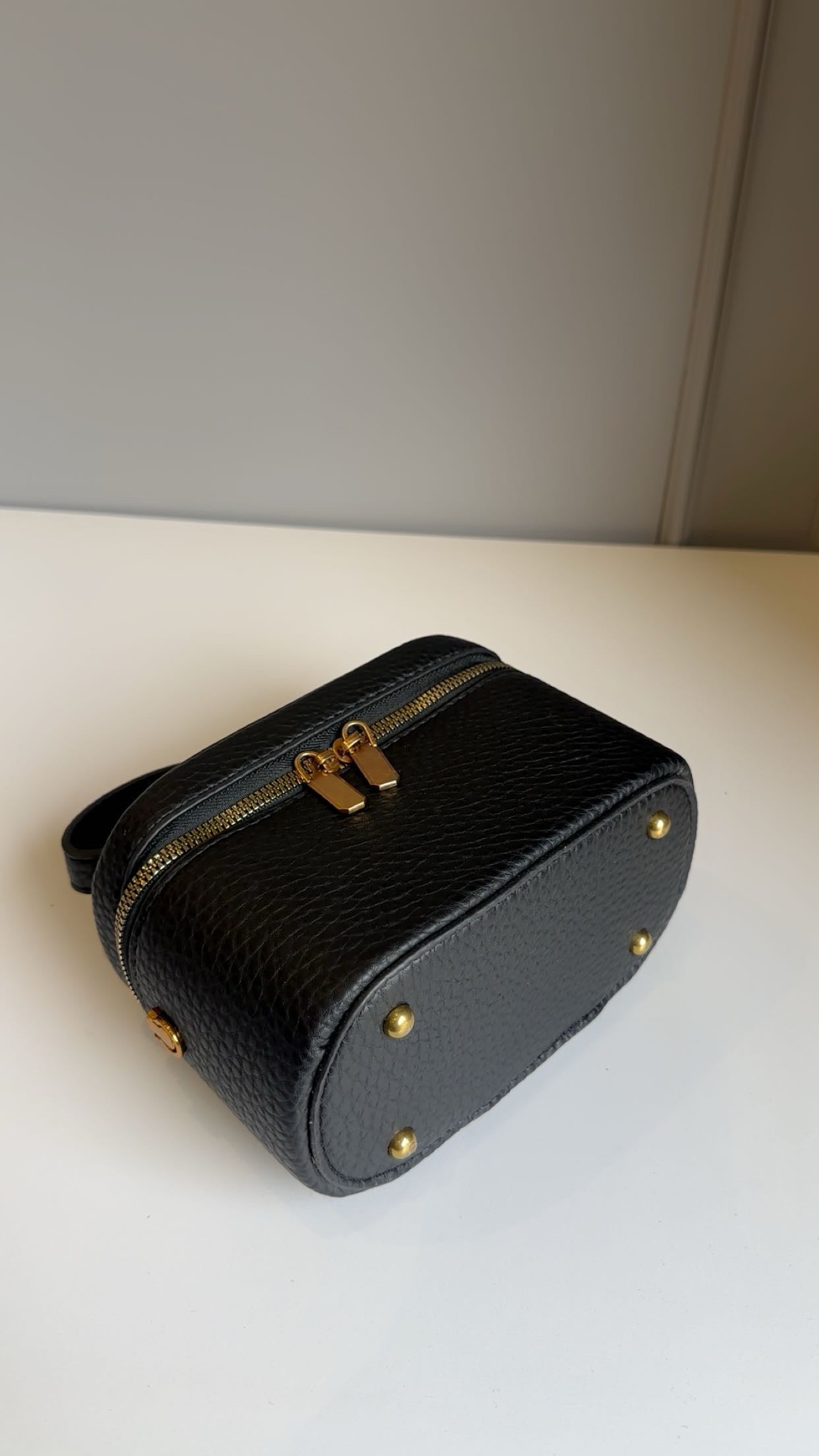 Kelly box slings
