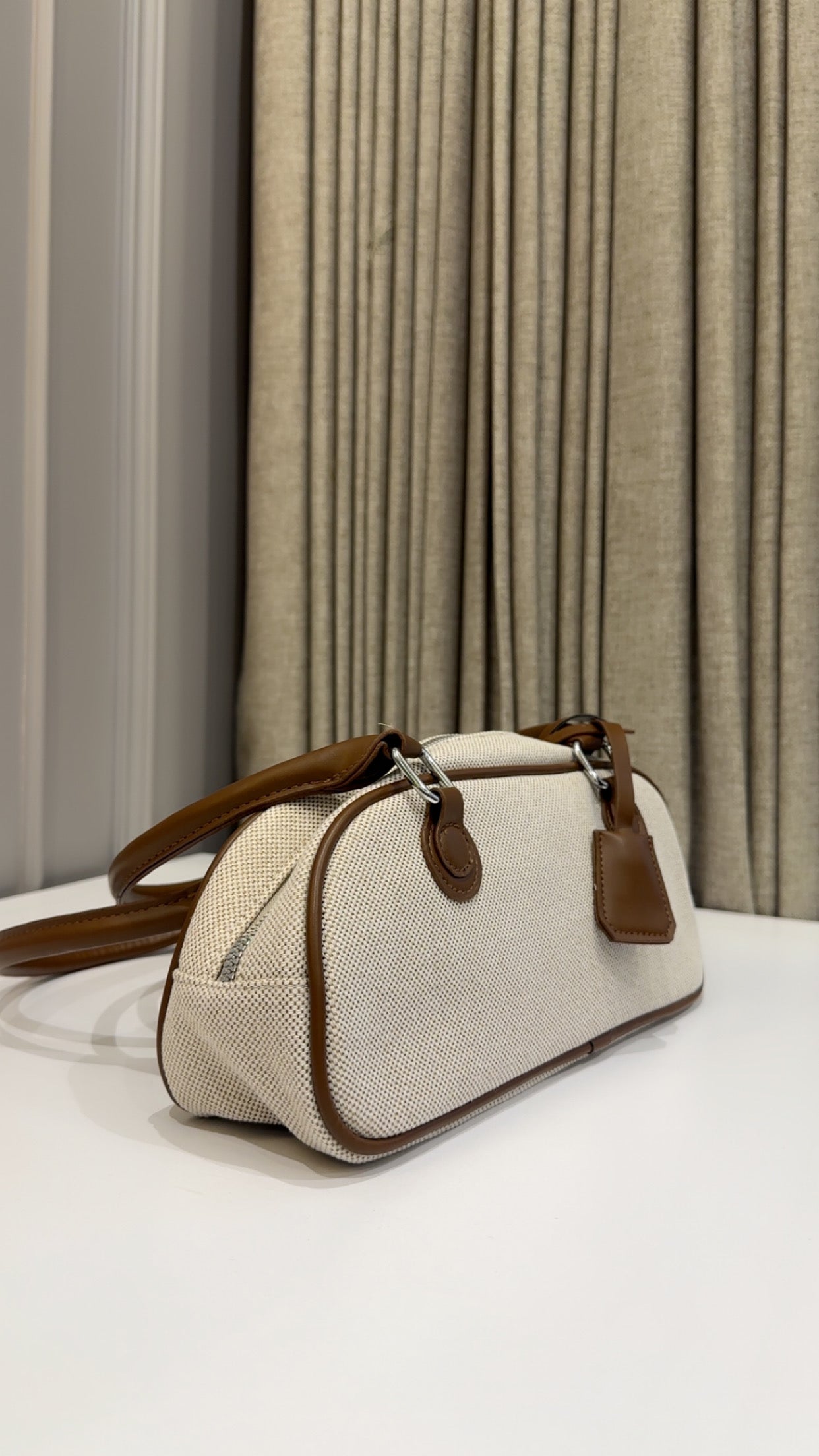 British brunch shoulder bags
