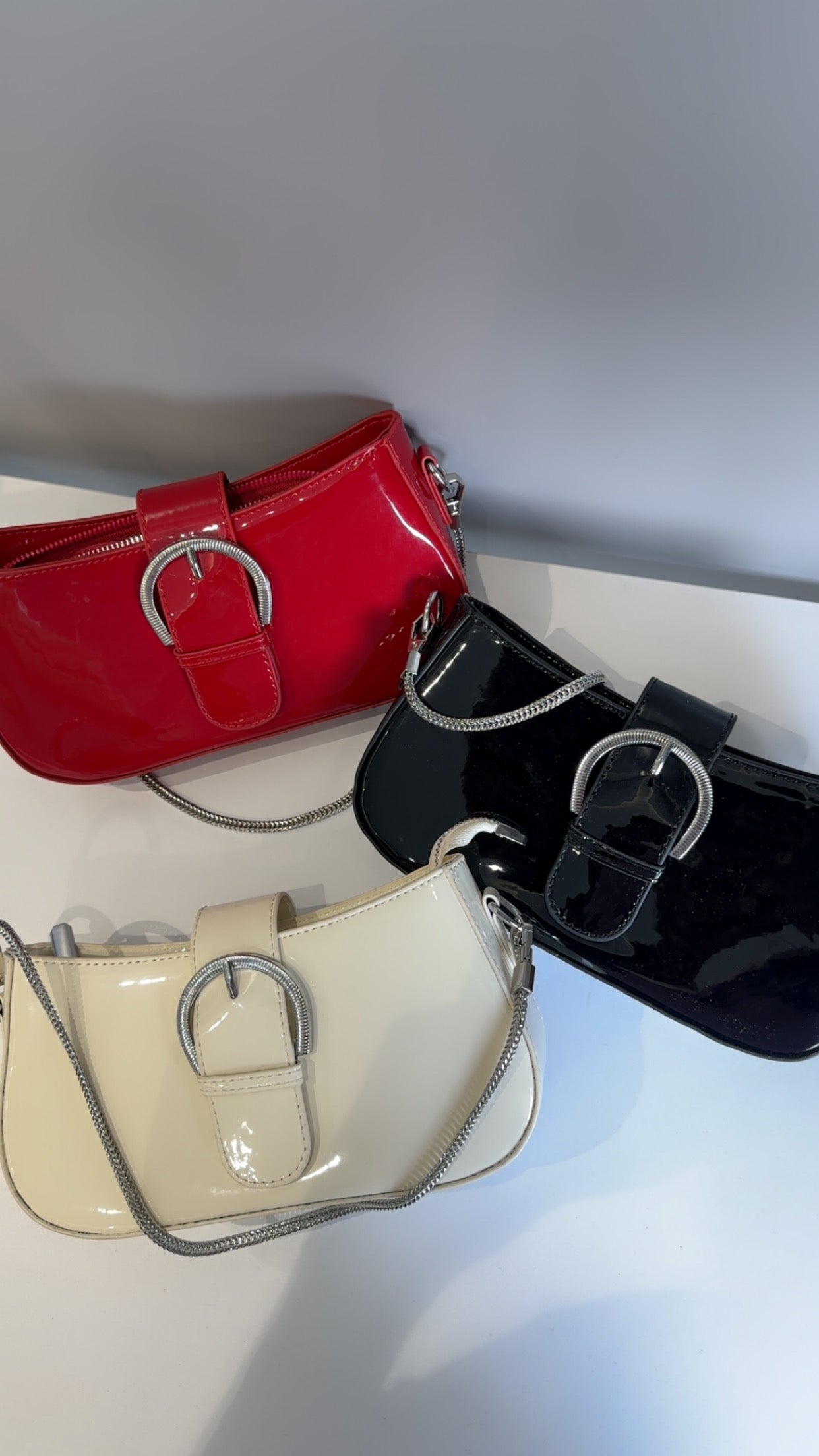 IT girl shoulder bag